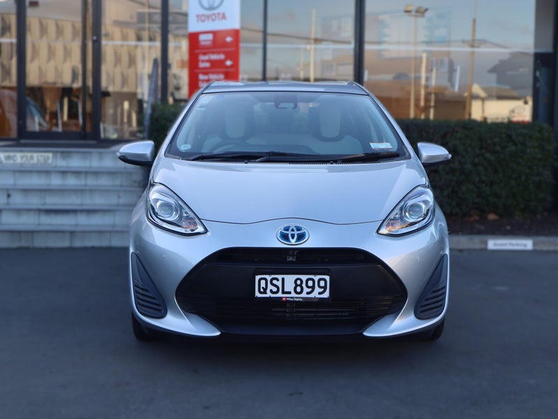 2019 Toyota Aqua HYBRID L, Auto image 2