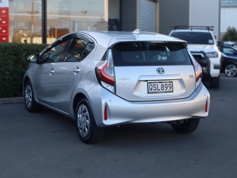 2019 Toyota Aqua HYBRID L, Auto image 5