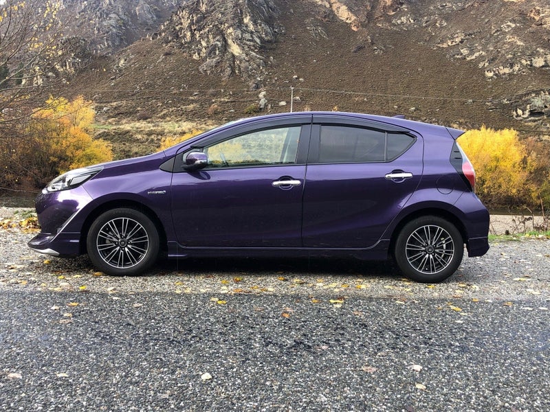 2019 Toyota Aqua S Hybrid Style Black image 4