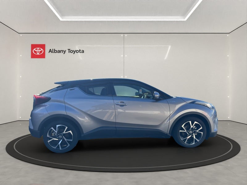 2019 Toyota C-HR 1.8 5 Door Hybrid Hatch image 2