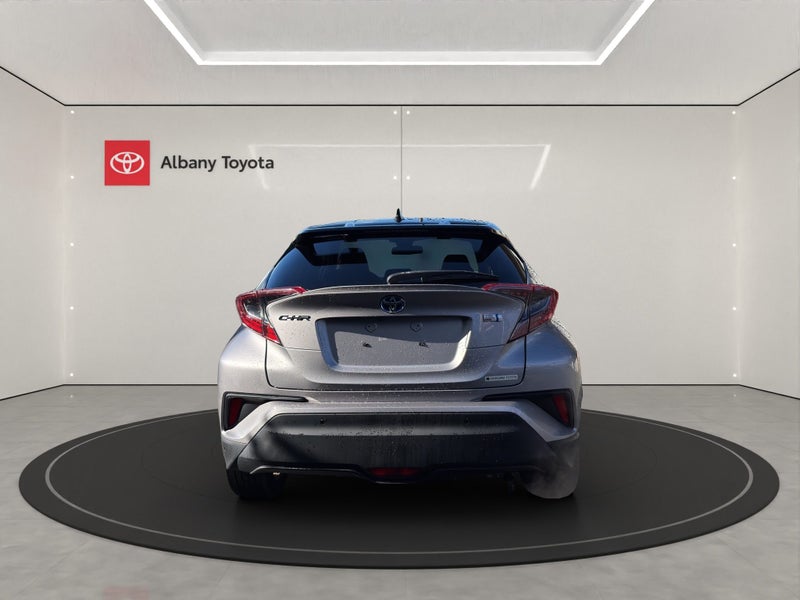 2019 Toyota C-HR 1.8 5 Door Hybrid Hatch image 4