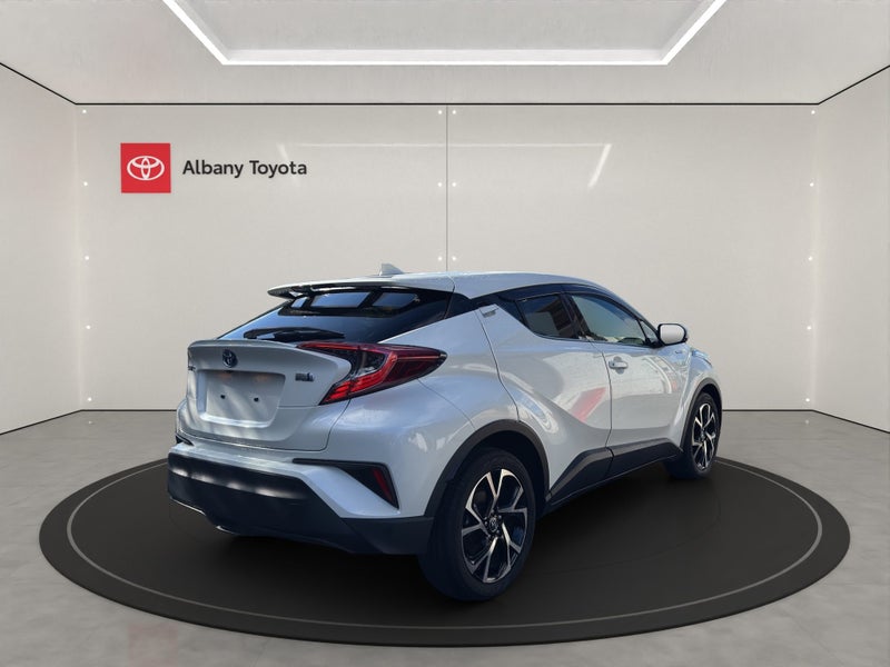2019 Toyota C-HR 1.8 5 Door Hybrid Hatch image 3
