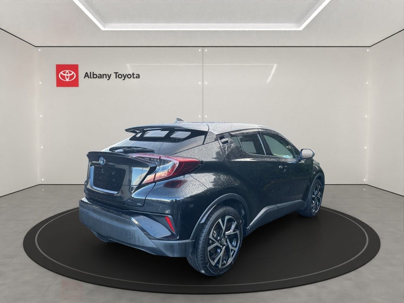 2019 Toyota C-HR 1.8 5 Door Hybrid Hatch image 3