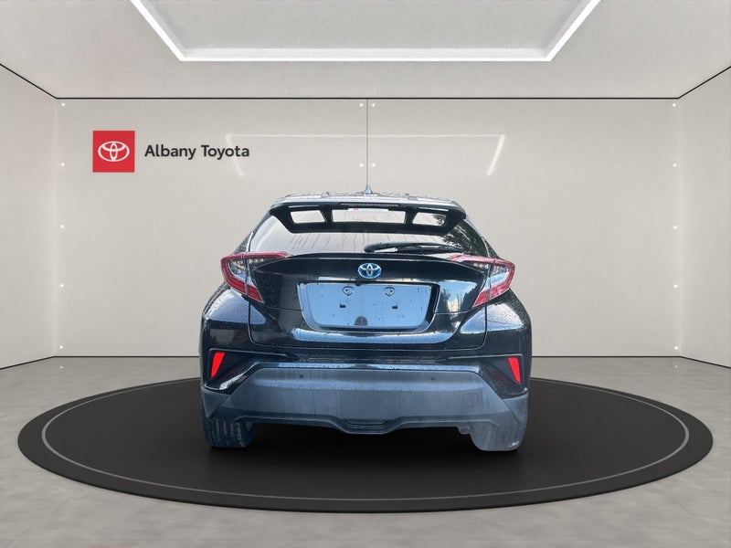 2019 Toyota C-HR 1.8 5 Door Hybrid Hatch image 5