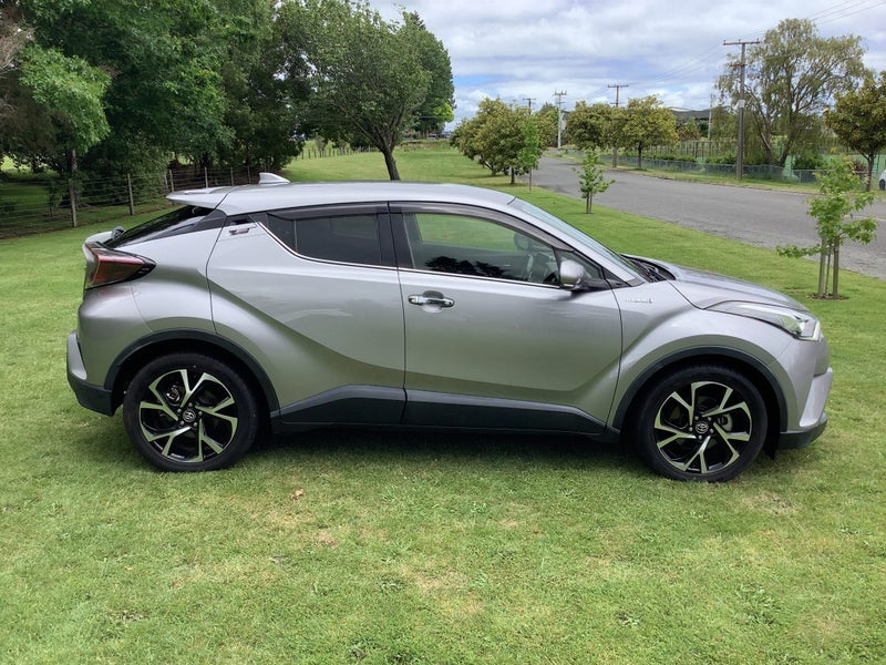 2019 Toyota C-HR 1.8 Hybrid Electric vehicle G... image 4