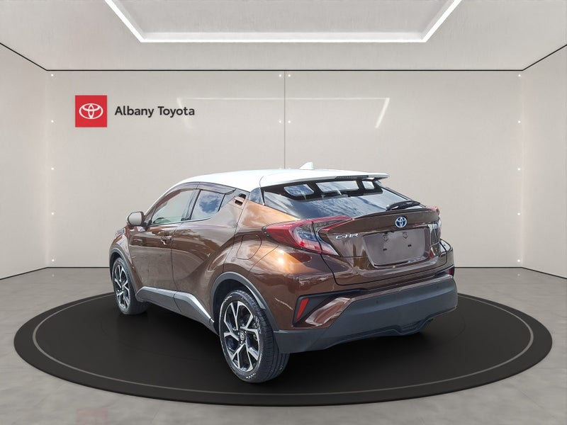 2019 Toyota C-HR 1.8 Hybrid G 5 Dr SUV CVT FWD image 4