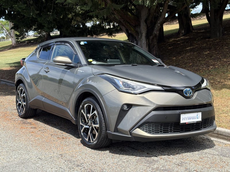 2019 Toyota C-HR 1.8 Hybrid G 5 Dr SUV CVT FWD image 2