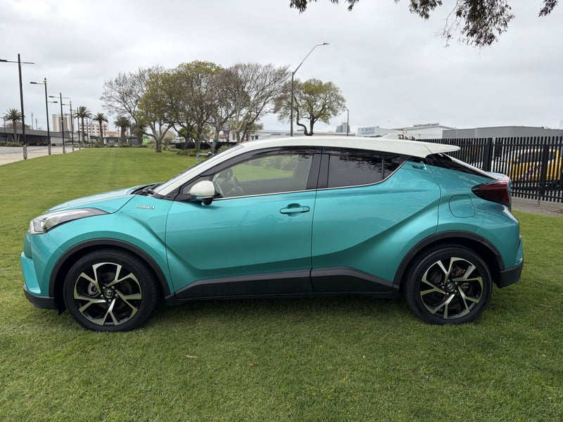 2019 Toyota C-HR 1.8 Hybrid G Automatic FWD SUV... image 5