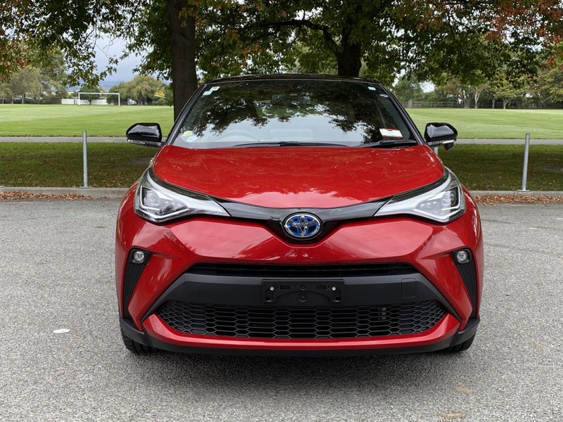 2019 Toyota C-HR 1.8 Hybrid G SUV FWD image 2