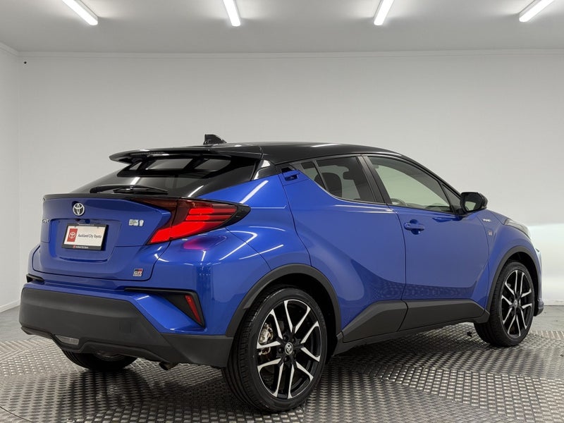 2019 Toyota C-HR 1.8 Hybrid GR Sport image 3