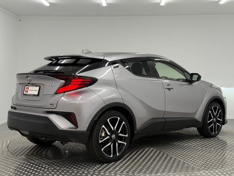 2019 Toyota C-HR 1.8 Hybrid GR Sport image 3