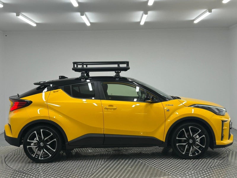 2019 Toyota C-HR 1.8 Hybrid GR Sport image 2
