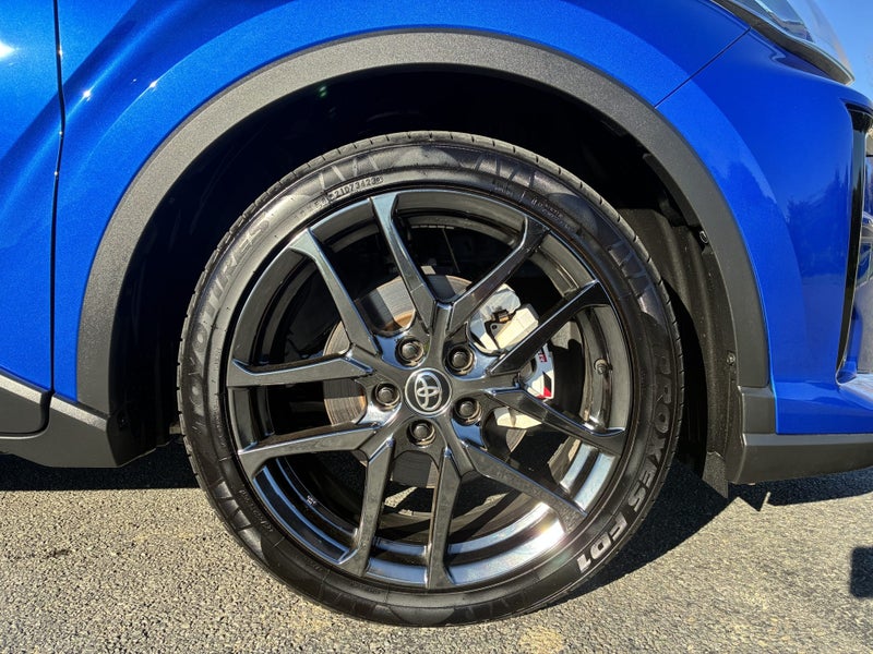 2019 Toyota C-HR 1.8 Hybrid GR Sport image 3