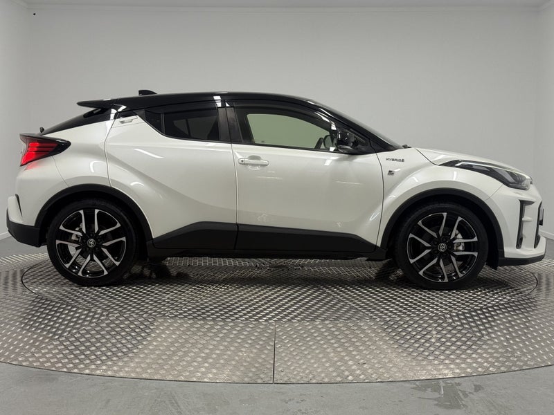 2019 Toyota C-HR 1.8 Hybrid GR Sport image 2
