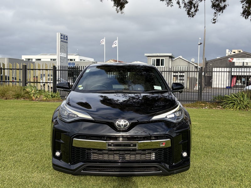 2019 Toyota C-HR 1.8 Hybrid GR Sport Automatic SUV image 2