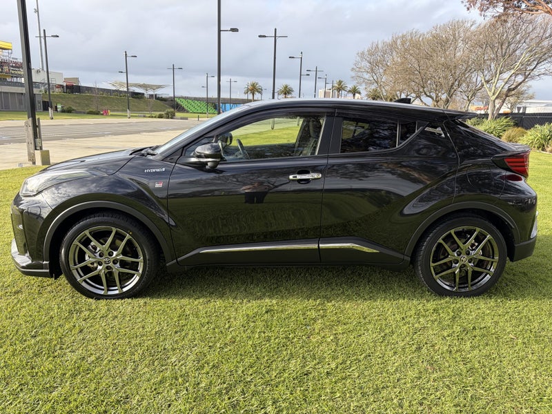 2019 Toyota C-HR 1.8 Hybrid GR Sport Automatic SUV image 5
