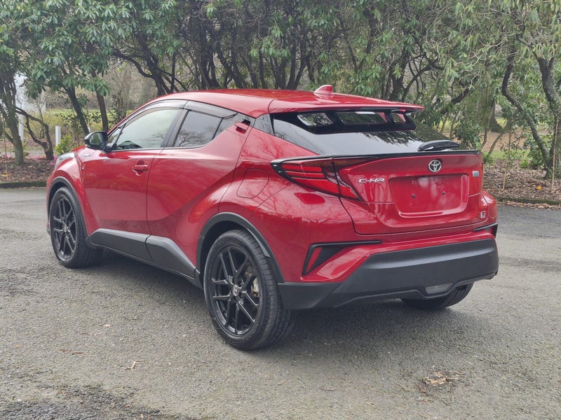 2019 Toyota C-HR 1.8 Hybrid GR Sport CVT FWD (Z... image 5