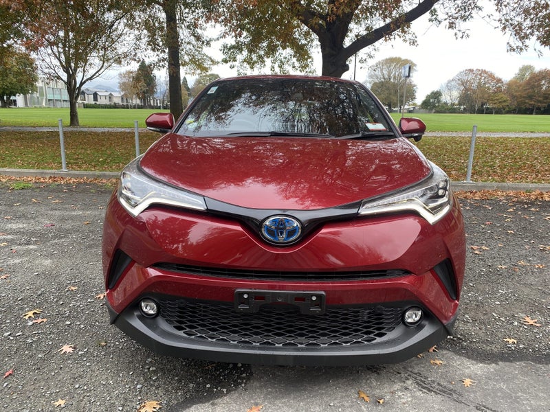2019 Toyota C-HR 1.8L Hybrid FWD image 3