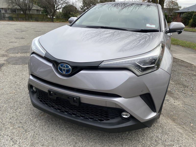 2019 Toyota C-HR 1.8L Hybrid G CVT FWD image 4