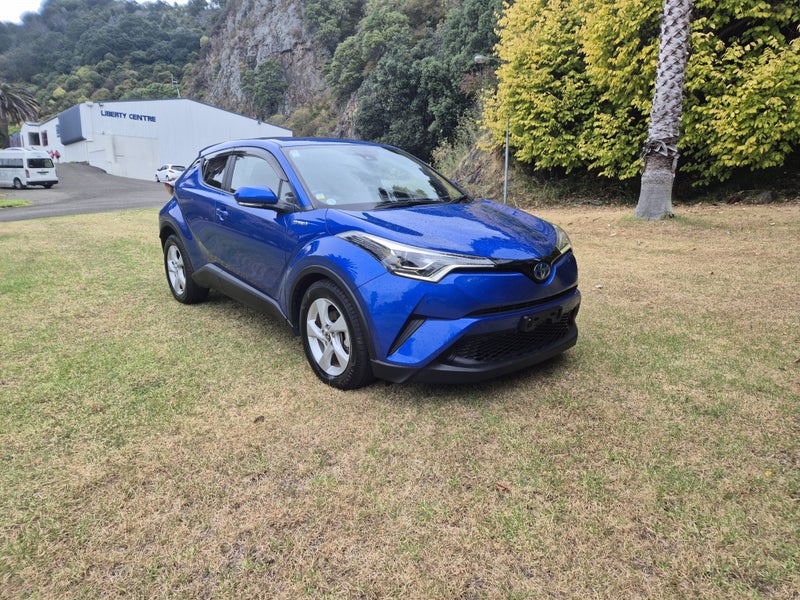 2019 Toyota C-HR 1.8P Hybrid LED Package image 3