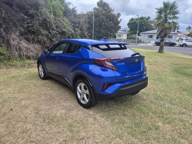 2019 Toyota C-HR 1.8P Hybrid LED Package image 4