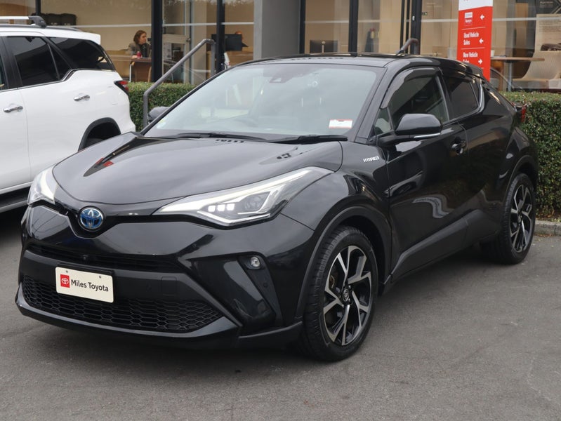2019 Toyota C-HR G SPEC HYBRID CHR, Leather image 3