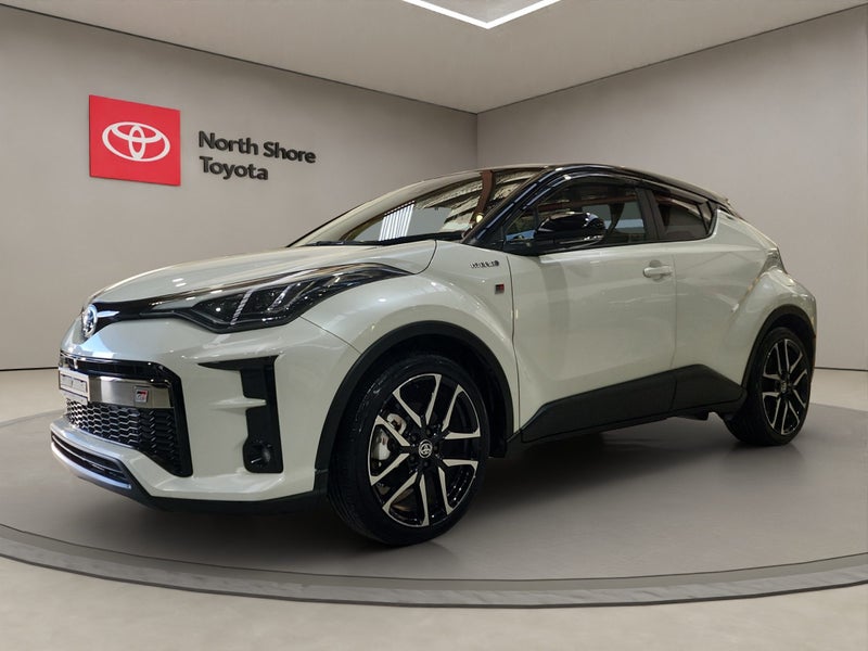 2019 Toyota C-HR GR Sport 1.8L Hybrid SUV image 4