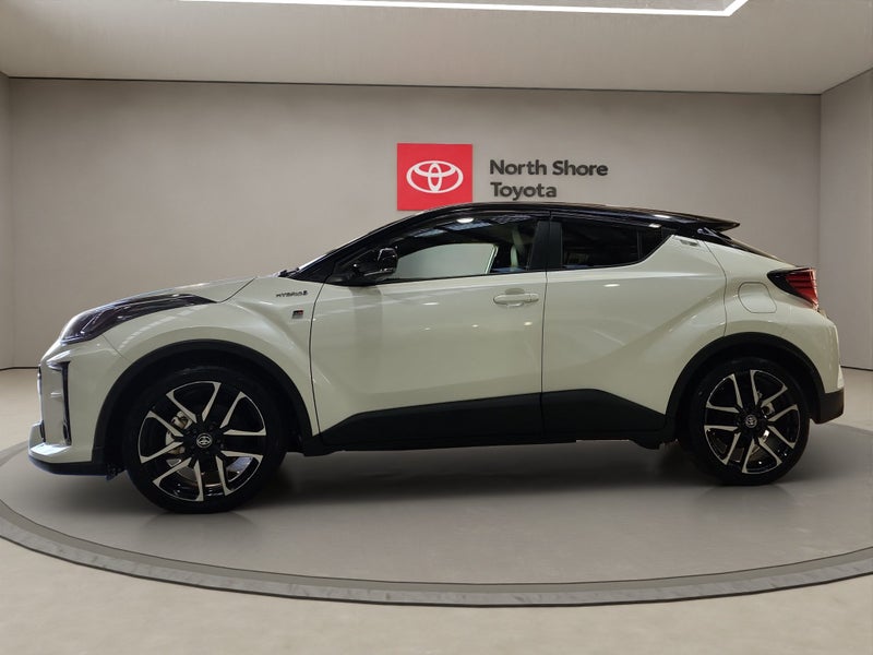 2019 Toyota C-HR GR Sport 1.8L Hybrid SUV image 5