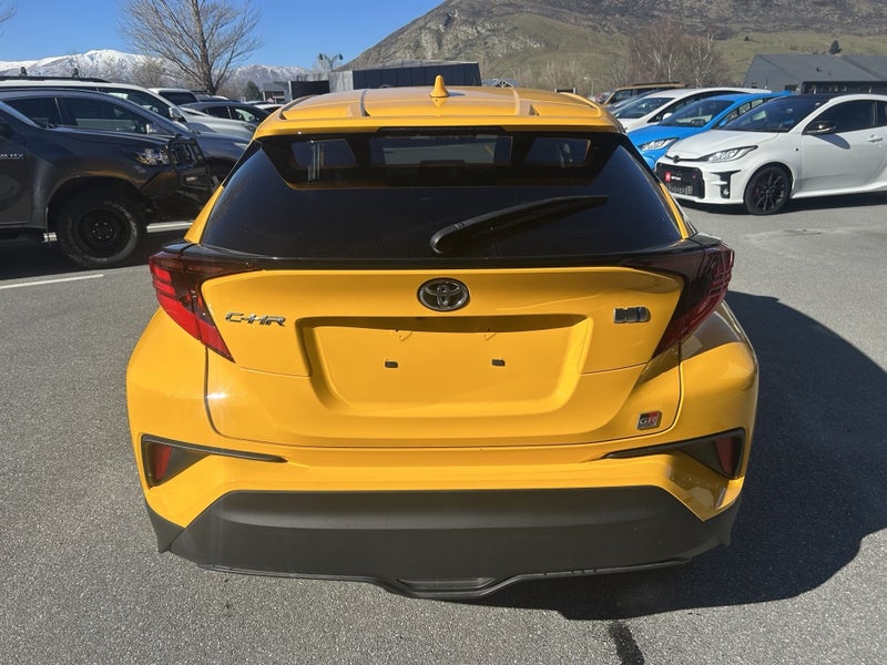 2019 Toyota C-HR GR Sport image 4