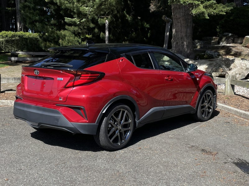 2019 Toyota C-HR GR Sport Hybrid image 4