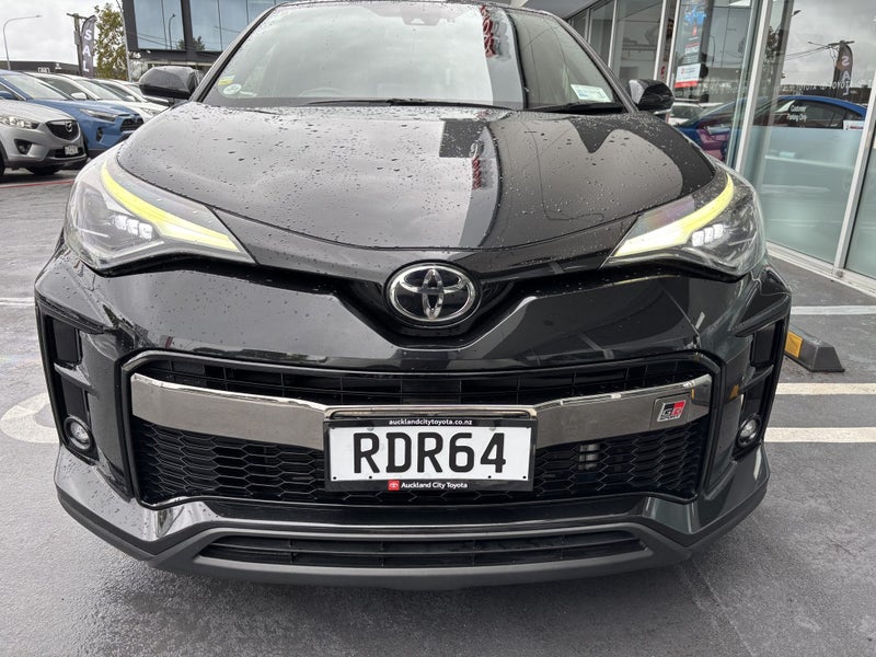 2019 Toyota C-HR GR SPORT HYBRID image 4