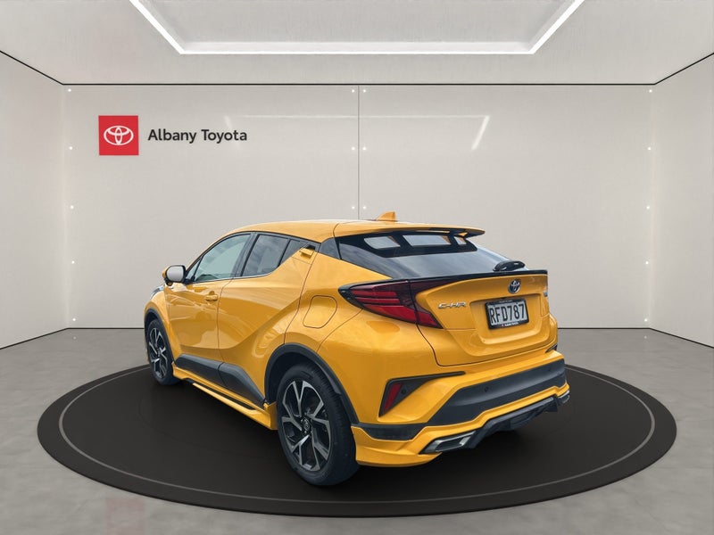 2019 Toyota C-HR Hybrid image 5
