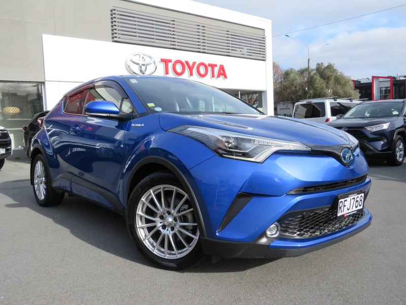 2019 Toyota C-HR Hybrid image 1