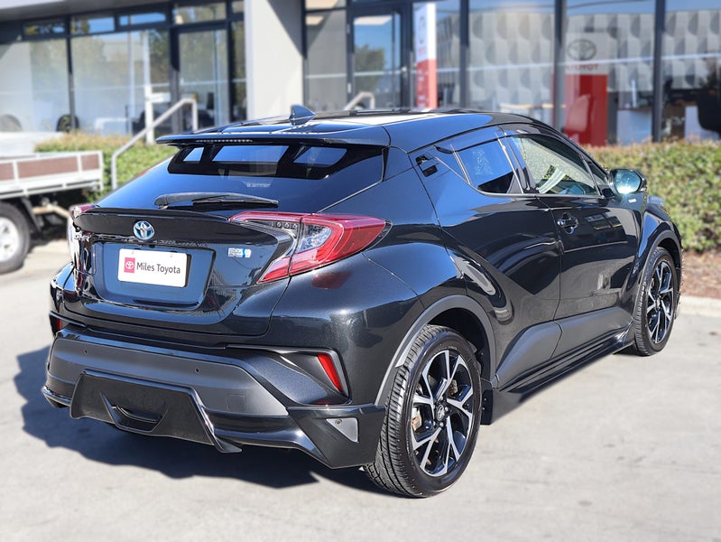 2019 Toyota C-HR Hybrid G, Push Start image 5