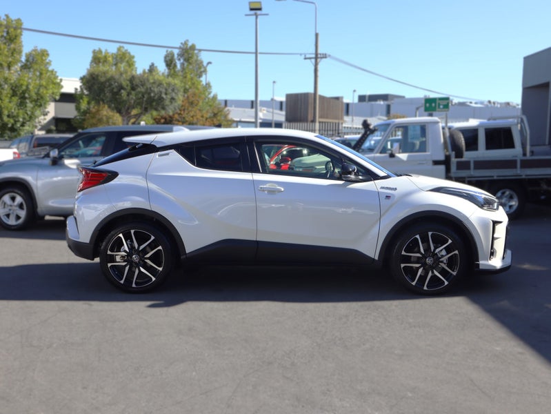 2019 Toyota C-HR HYBRID GR, 360 Camera image 4