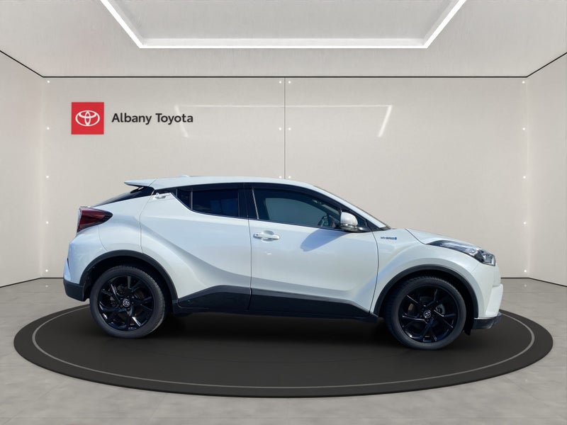 2019 Toyota C-HR Hybrid nero edition image 2