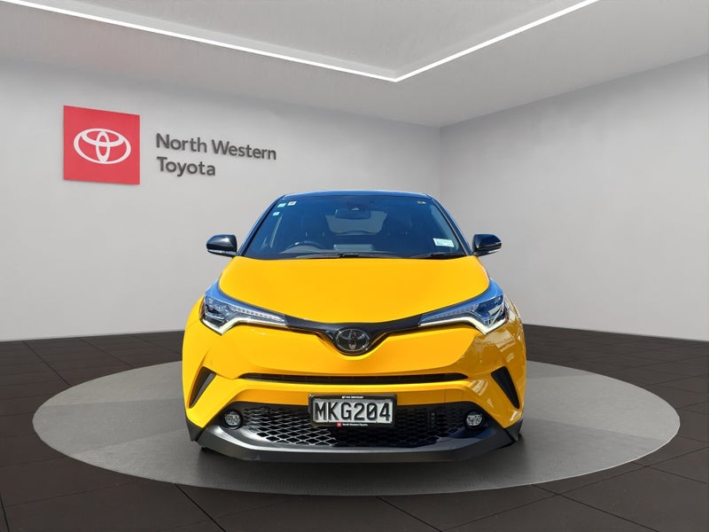 2019 Toyota C-HR Limited 1.2L Turbo 2WD SUV image 2