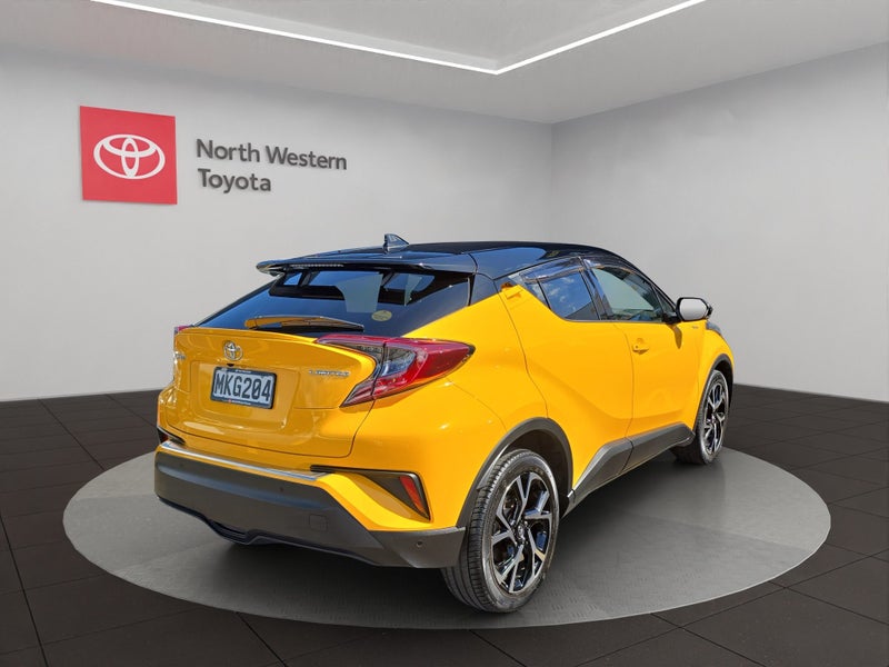 2019 Toyota C-HR Limited 1.2L Turbo 2WD SUV image 4