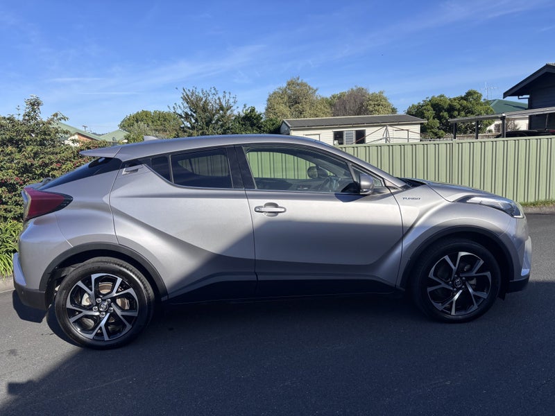 2019 Toyota C-HR Limited 1.2PT CVT AWD SUV/5D/5... image 2