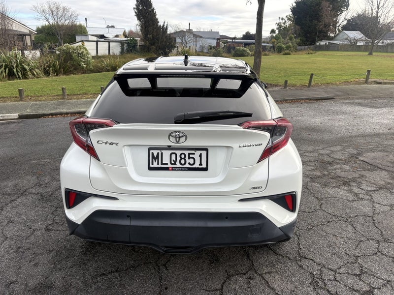 2019 Toyota C-HR Limited 1.2PT CVT AWD SUV/5D/5S image 4