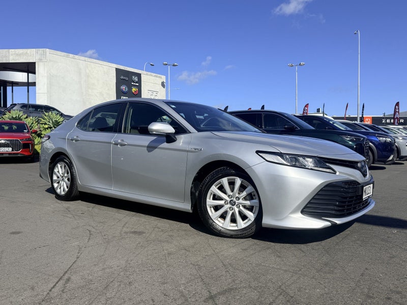 2019 Toyota Camry GX 2.5 PETROL HYBRID image 4