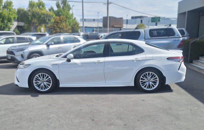 2019 Toyota Camry ZR HYBRID, Leather image 4