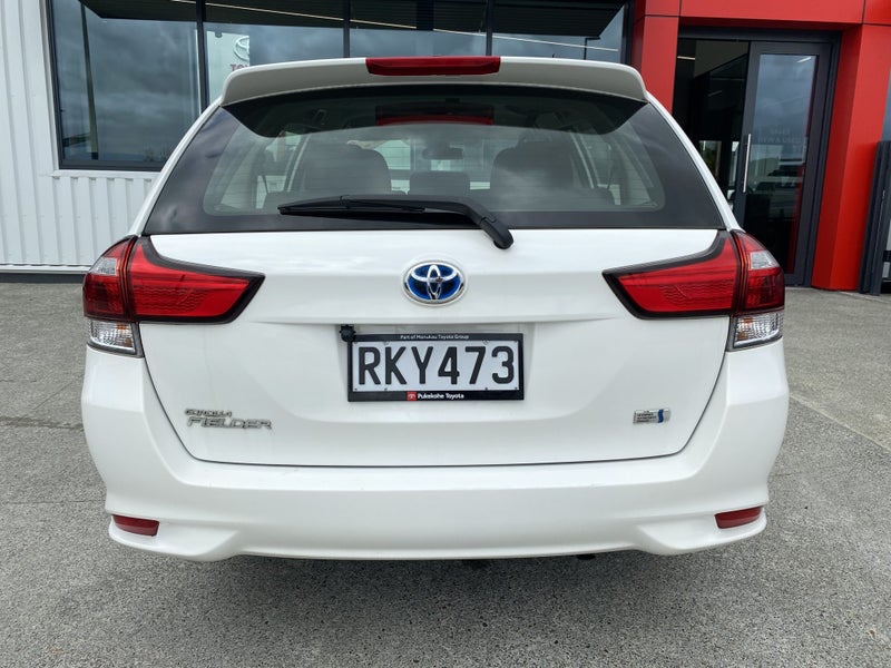 2019 Toyota Corolla 1.5 Hybrid Wagon image 5