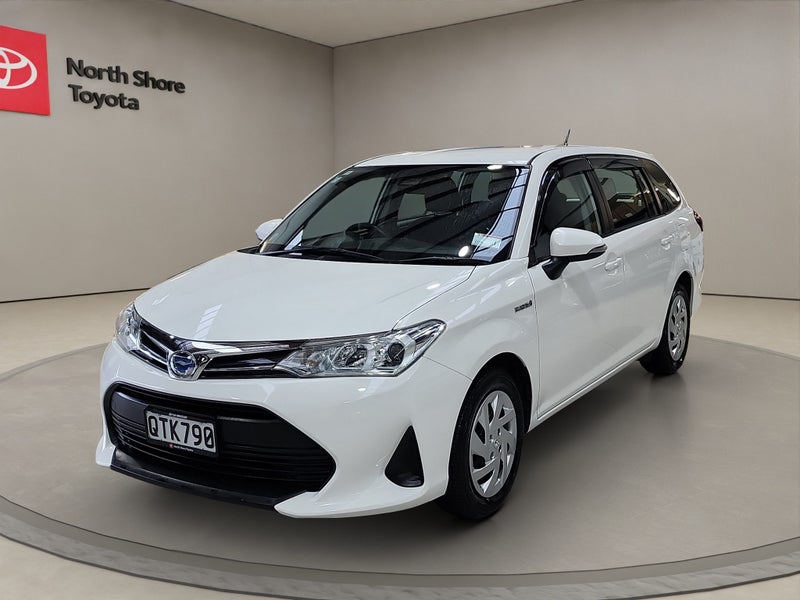 2019 Toyota Corolla 1.5L Hybrid Wagon 2WD image 3