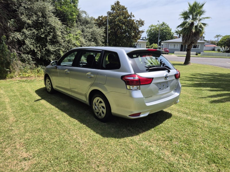 2019 Toyota Corolla 1.5P Hybrid Wagon image 4