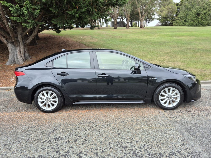 2019 Toyota Corolla 1.8 Hybrid S 4 Dr Sedan CVT... image 4