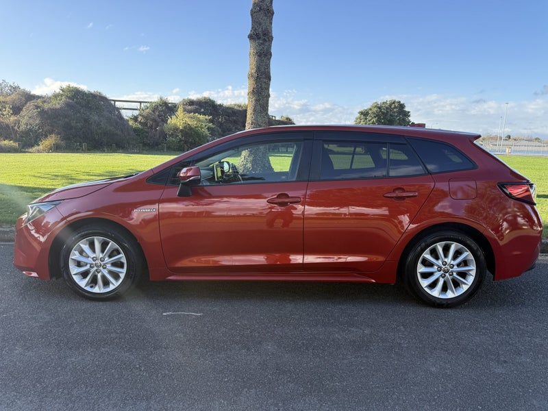 2019 Toyota Corolla 1.8 Hybrid S Touring Automa... image 2