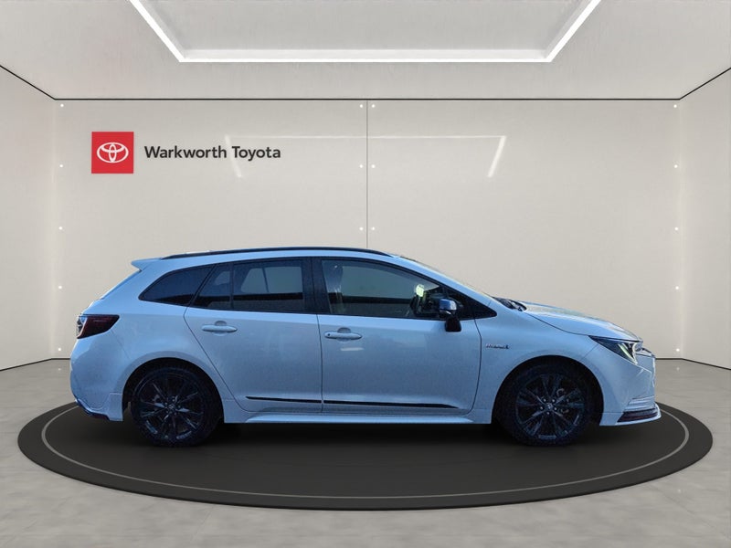 2019 Toyota Corolla 1.8 Hybrid WxB 5 Dr Wagon C... image 2