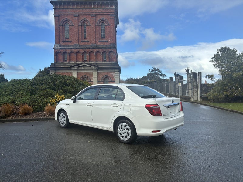 2019 Toyota Corolla Axio Hybrid image 5