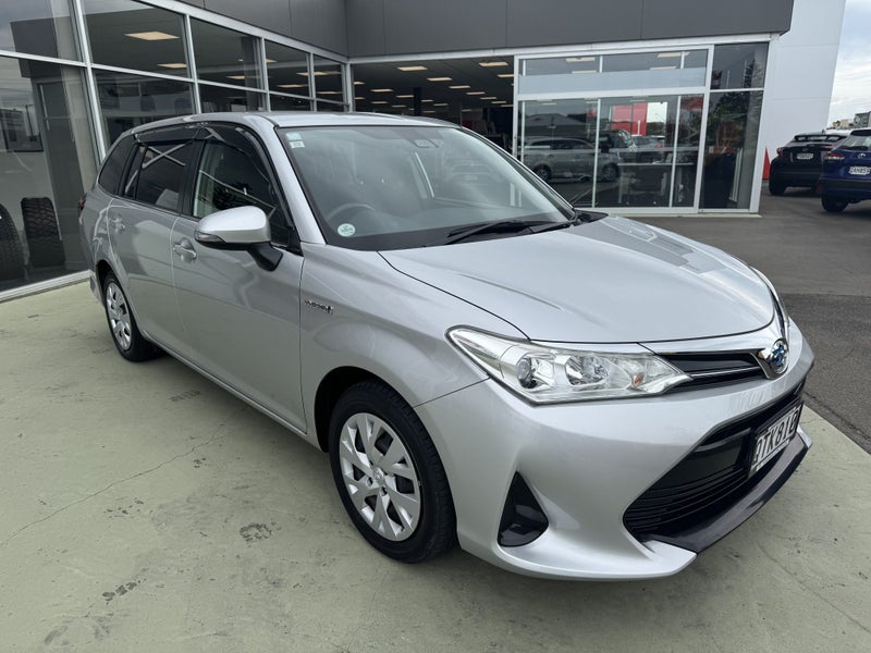 2019 Toyota Corolla Fielder 1.5 Hybrid Automati... image 4